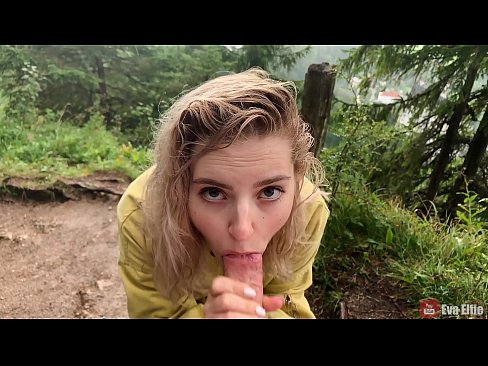 ❤️ Meisie sluk cum na 'n openbare blowjob - Eva Elfi ❤ Superseks by ons ❌
